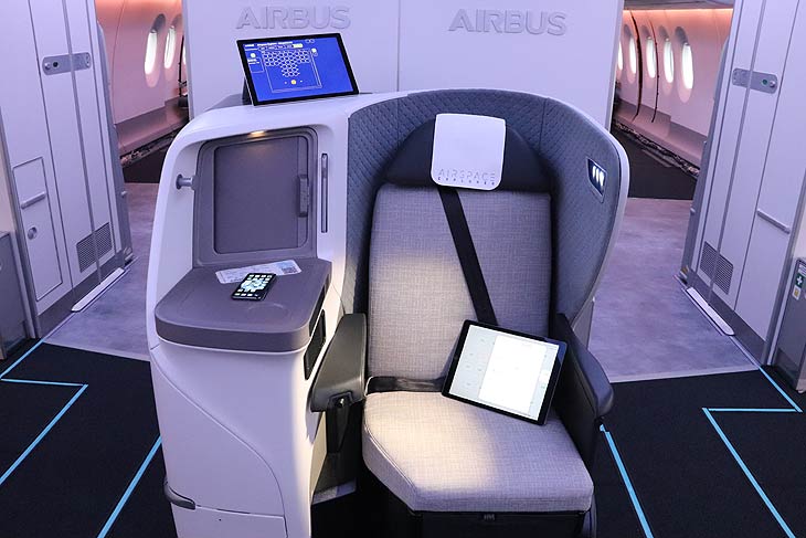 neuartige Sitze "erkennen" den Fluggast des Airbus "Airspace Explorer" A350 und können per App sofort für den Gast optimiert werden (©Foto: Marikka-Laila Maisel)